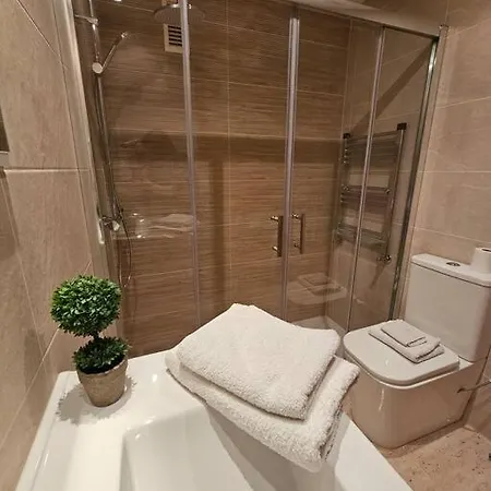 Apartment Anais. Con Piscina En Atico. *